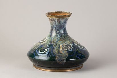 IN THE STYLE OF EMILE DIFFLOTH (1856-1933)
Vase...