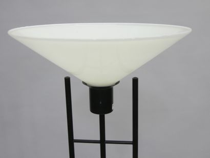 OPTELMA SUISSE
Lampadaire à éclairage halogène.
La...