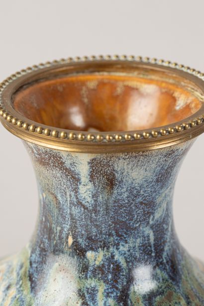 IN THE STYLE OF EMILE DIFFLOTH (1856-1933)
Vase...