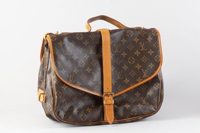 VUITTON
Sac façon Cartable modèle Saumur...