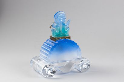 DAUM FRANCE 
Pendulette en pâte de verre...
