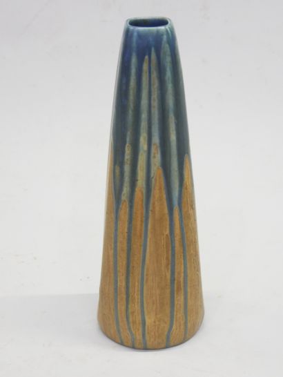 METENIER
High vase in flamed stoneware with...