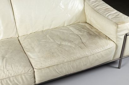 NATUZZI ITALIA EDITEUR
Salon moderniste composé...
