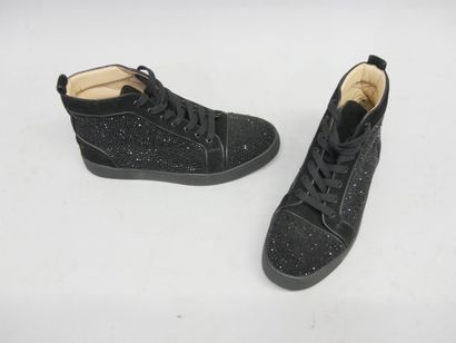 LOUBOUTIN Christian créateur
Paire de baskets...