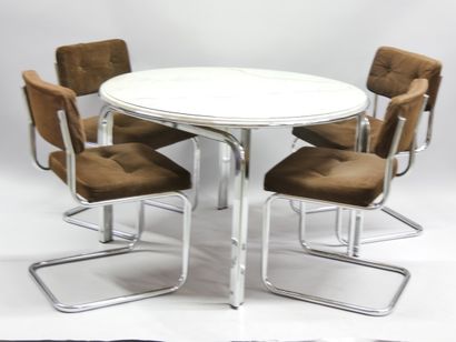TRAVAIL DES ANNEES 60 ou 70
Table ronde,...