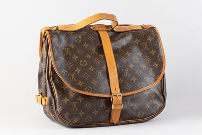VUITTON
Sac façon Cartable modèle Saumur...