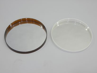 SYLA EDITEUR
« 710 »
Deux miroirs circulaires.
Epreuves...