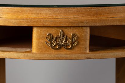 TRAVAIL DES ANNEES 1950
Table d’appoint ou...