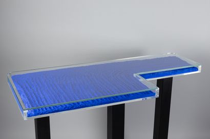 BOB TONIC 
Tribute to KLEIN
A tabletop that...
