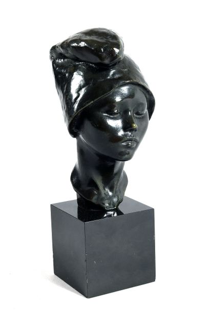 GENNARELLI Amadéo (1881 - 1943)
Buste d'enfant...