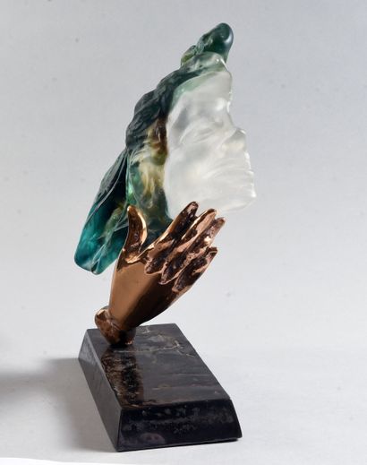 LOHE Yves
Main sur un visage,
Sculpture en...