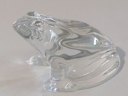 BACCARAT - Lot de 3 grenouilles : 
- une...