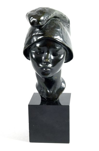 GENNARELLI Amadéo (1881 - 1943)
Buste d'enfant...
