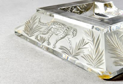 LALIQUE France - Cendrier quadrangulaire...
