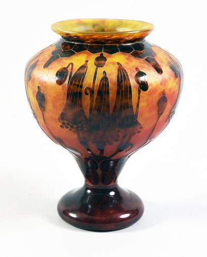 LE VERRE FRANCAIS
« Campanules » circa 1922-1925
Important...