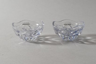 LALIQUE France - Paire de coupelles en verre...