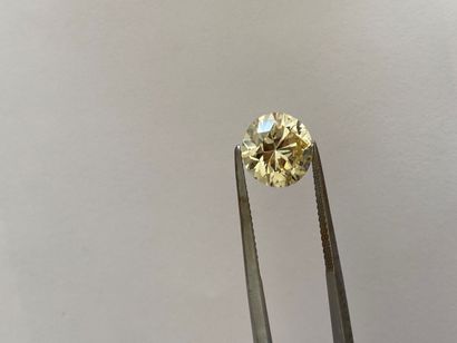 Bague solitaire en platine (850 millièmes)...
