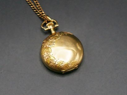 Montre de col et contre boîtier en or jaune...
