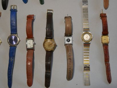 Lot de montres dont oméga.