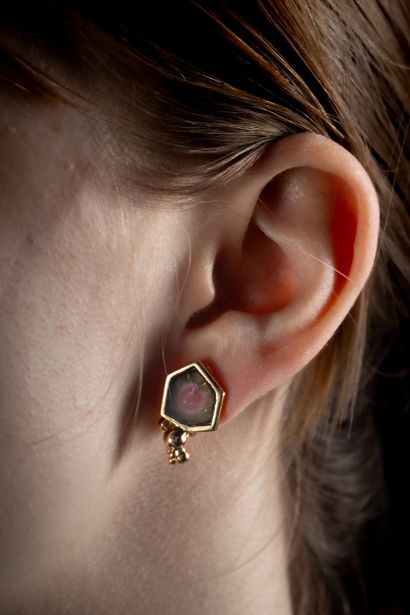 JEAN VENDOME. Paire de boucles d’oreilles...