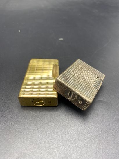 2 Dupont lighters and a pen