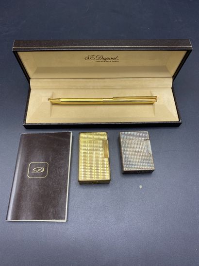 2 Dupont lighters and a pen