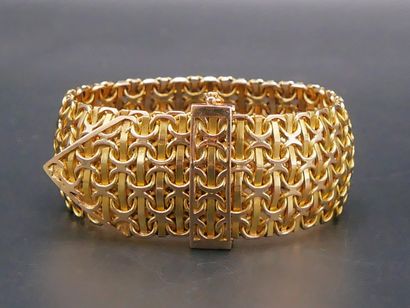 Large bracelet ruban et souple de forme «...