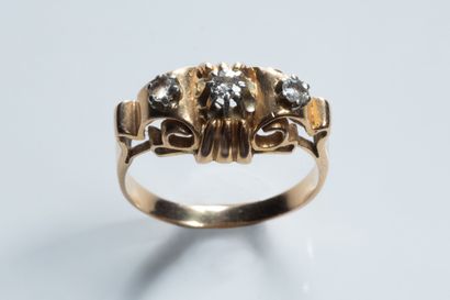 Yellow and white gold (750 thousandths) ring...