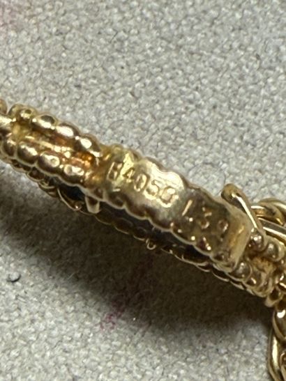 VAN CLEEF & ARPELS. Collier « Alhambra »...