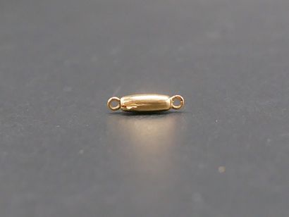 Necklace clasp in yellow gold (750 thousandths)....
