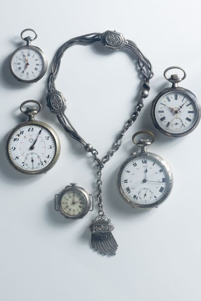 Une chaîne de montre dite « giletière » en...