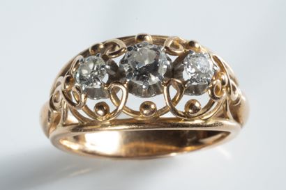 Bague dôme ornée de petites boules et de...