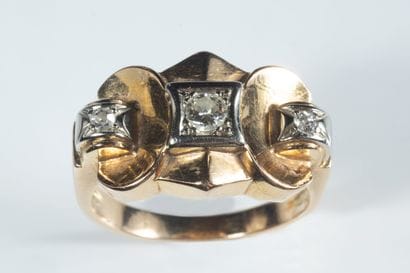 Bague en jaune et or gris (750 millièmes)...