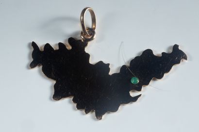 Pendentif carte « Saint Barthélemy » en or...