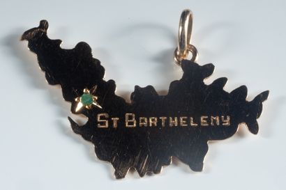 Pendentif carte « Saint Barthélemy » en or...