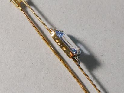 Yellow and white gold (750 thousandths) barrette...