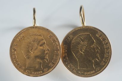 Paire de boucles d’oreilles ornée chacune...
