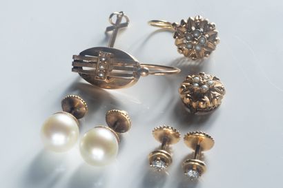 Lot de bijoux en or jaune (750 millièmes)...