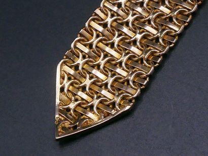 Large bracelet ruban et souple de forme «...