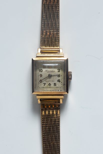 HIRONDOR. Montre bracelet de dame en or jaune...