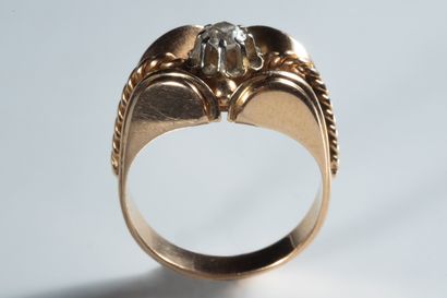 Bague en or jaune et or gris (750 millièmes)...