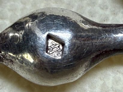 GOUDJI. Collier en argent (925 millièmes)...