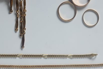 Lot of yellow gold (750 thousandths) jewelry,...