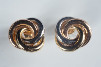 Paire de boucles d’oreilles à trois anneaux...