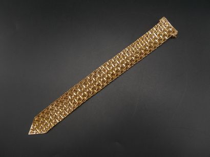 Large bracelet ruban et souple de forme «...