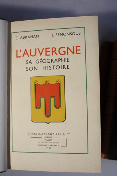 [AUVERGNE GENERALITES]. 11 volumes in-8,...