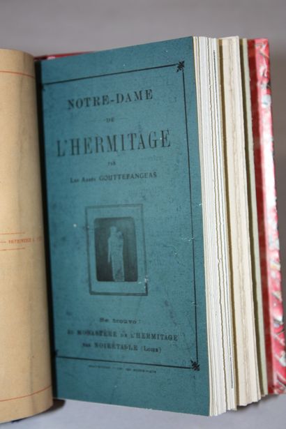[AUVERGNE - PIECES DIVERSES]. 2 volumes....