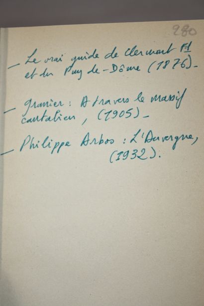 [AUVERGNE DIVERS]. 11 pièces réunies en 3...