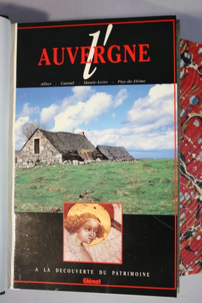 [AUVERGNE GENERALITES]. 11 volumes in-8,...