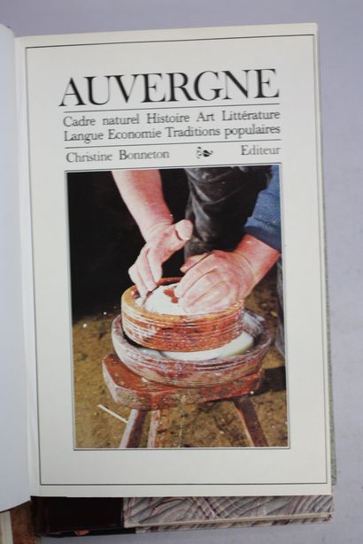 VITOUX (Georges). L'Auvergne artistique et...